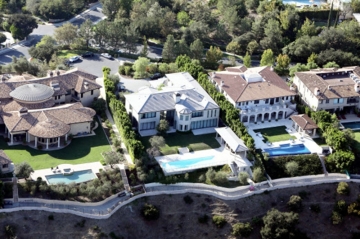 Kim Kardashian et Kanye West vendent leur manoir de Bel-Air pour 17,8 millions de dollars