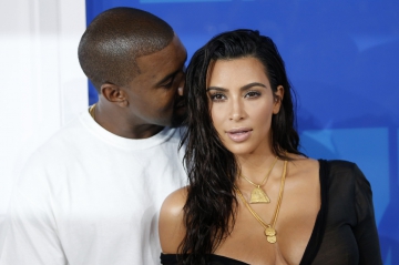 Kim Kardashian et Kanye West vont avoir des jumeaux