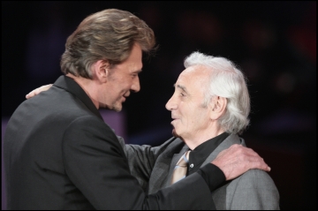 Morts de Johnny Hallyday et Jean d'Ormesson: Charles Aznavour "frappé douloureusement"